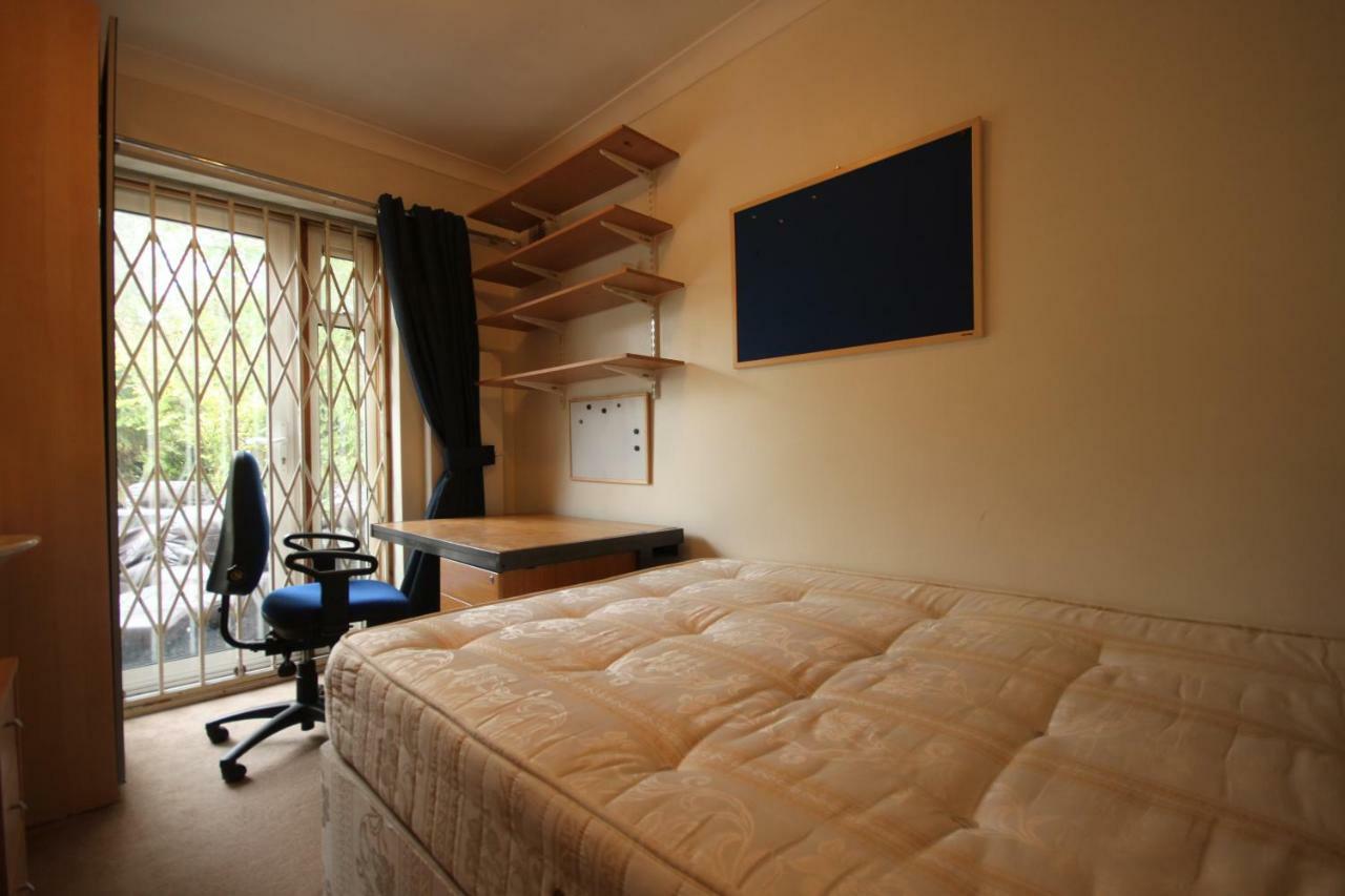 Bed and Breakfast Draycott London Exterior foto